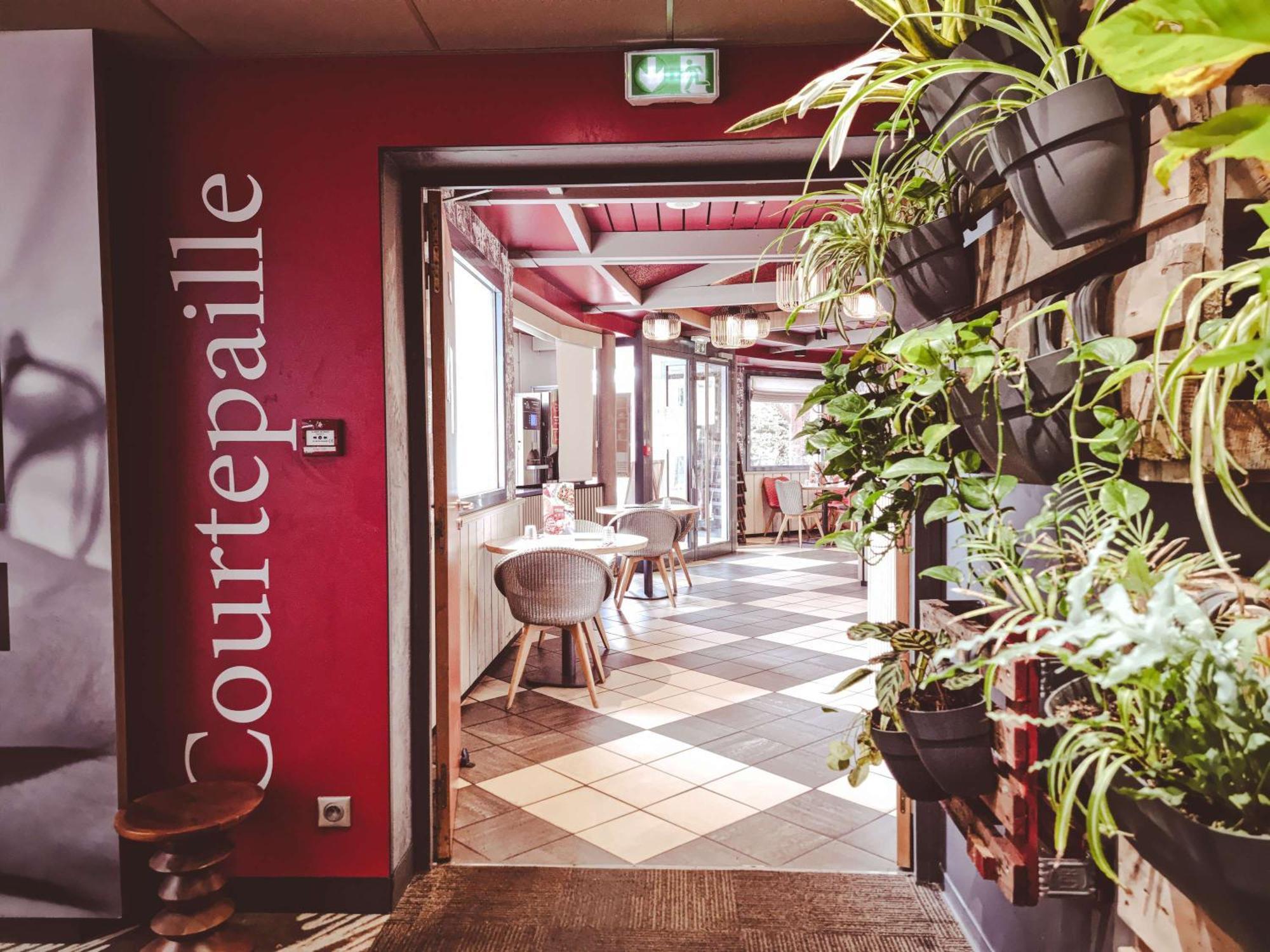 Ibis Caen Porte De Bretagne Bretteville-sur-Odon Екстериор снимка
